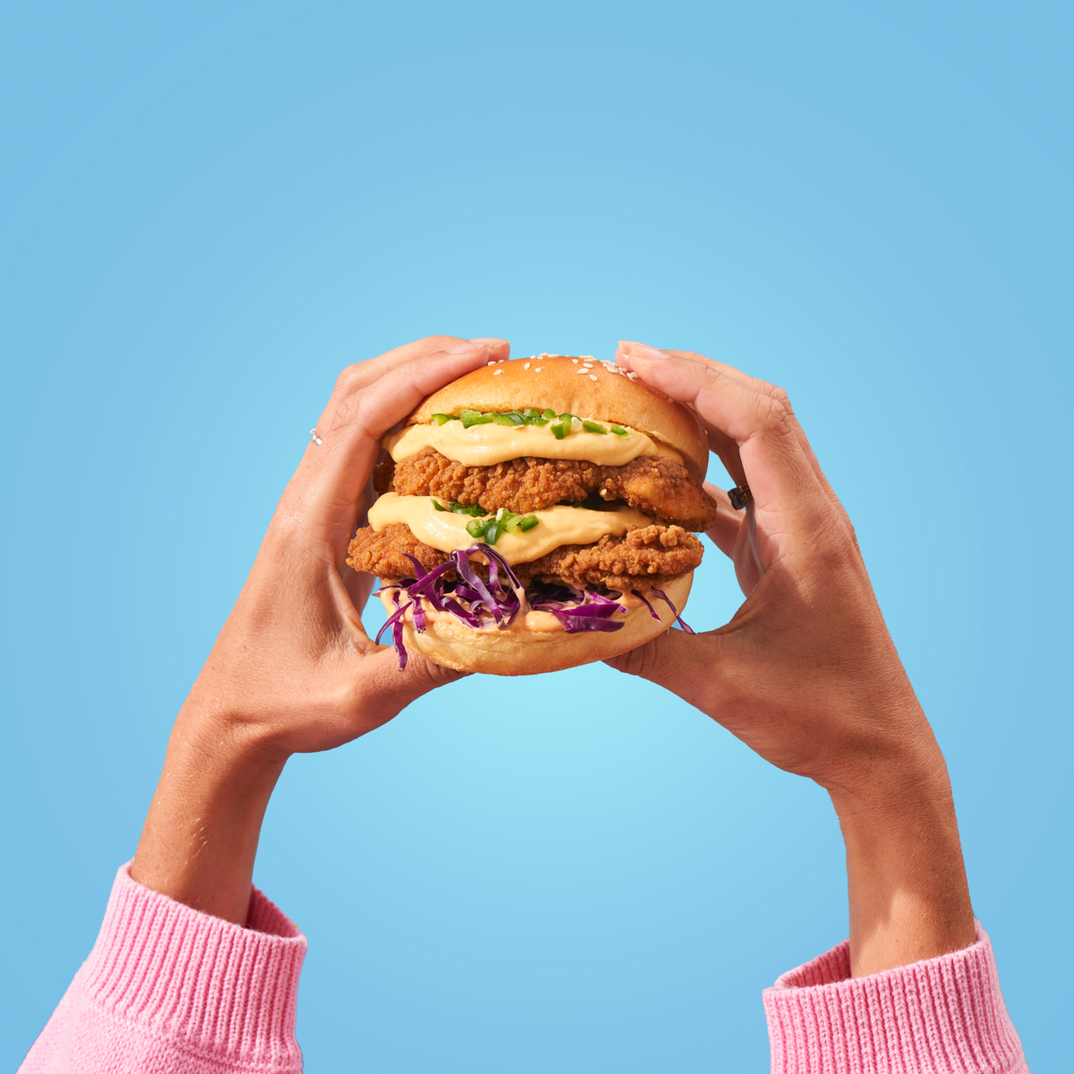 Cheesyjalapenoburger Still (1)